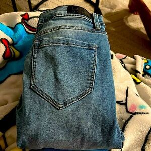 New jeans never worn. They are Nicole hiller a New York brand.